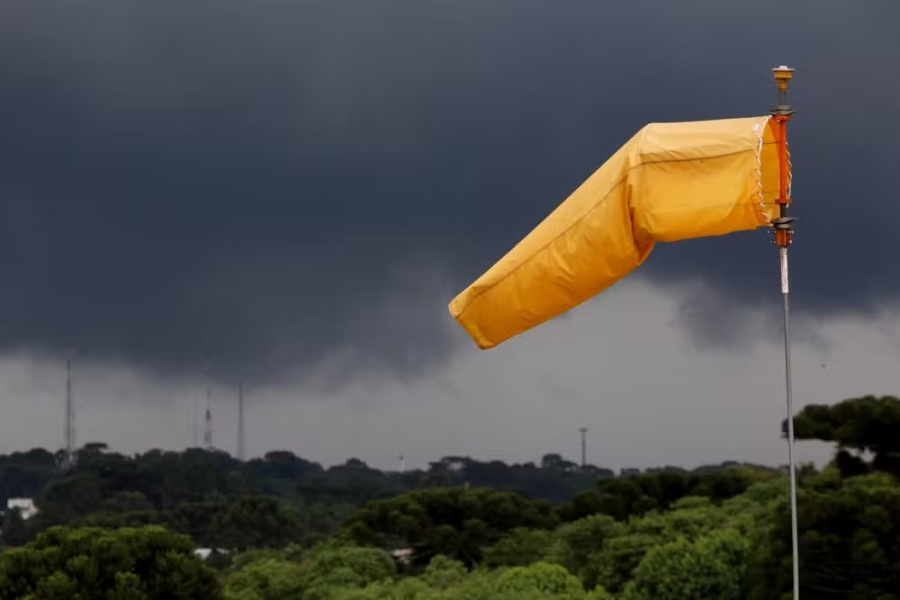 Paraná está em alerta para chuvas intensas e tempestade com ventos de até 60 km/h; veja previsão