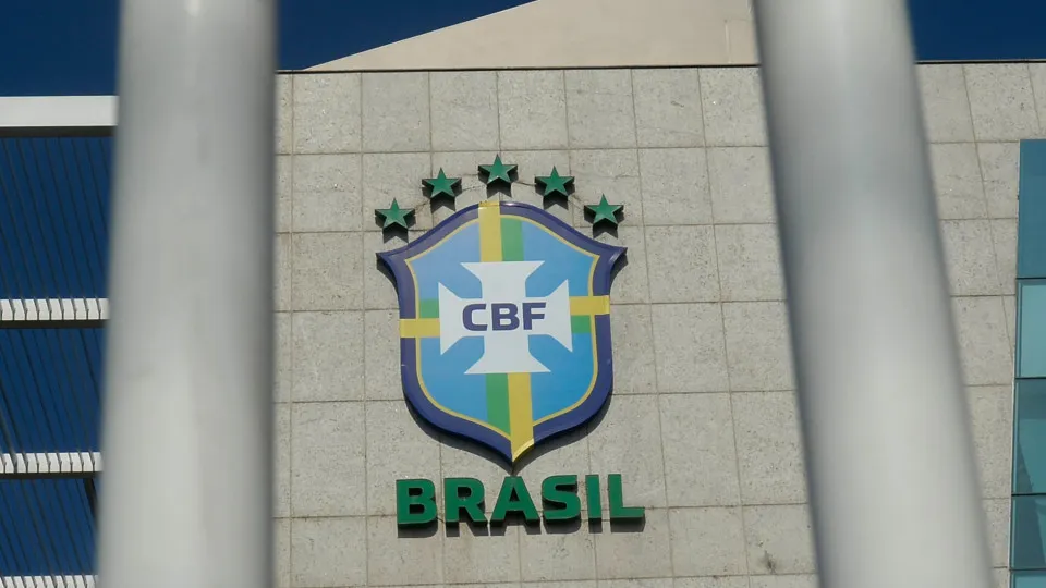 Ex-presidente da CBF recebeu quase R$ 2,5 milhões em mesada mesmo fora do cargo
