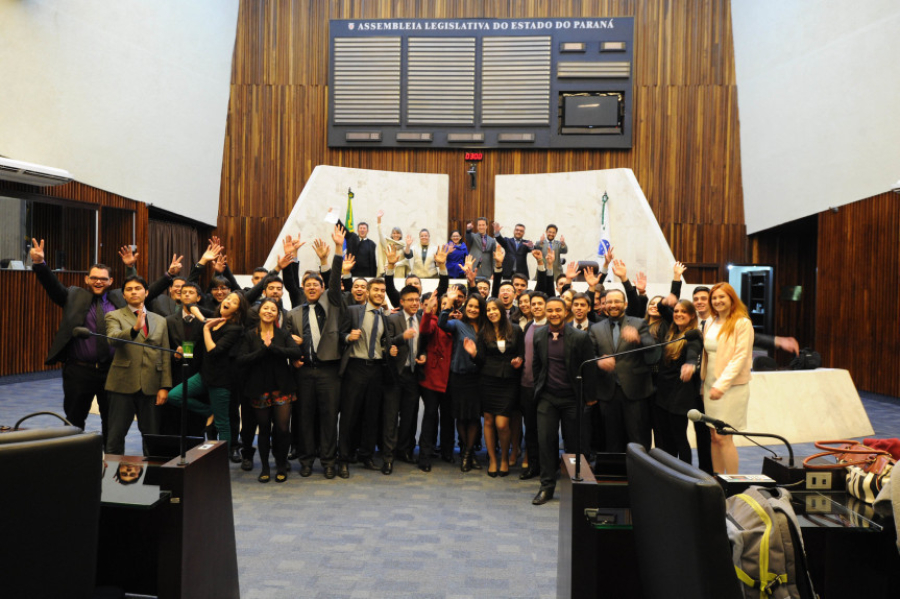 “É entender como a democracia funciona”, diz presidente da Alep sobre o Parlamento Universitário; inscrições vão até 2 de junho