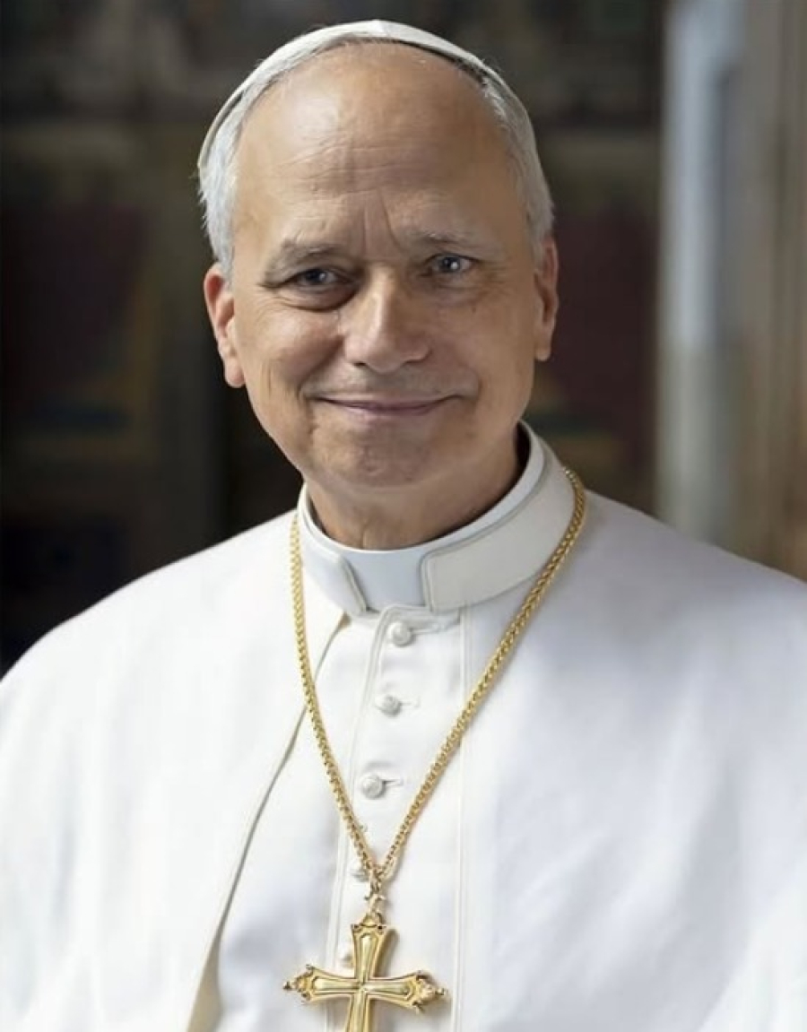 Vaticano divulga foto oficial do papa Leão XIV